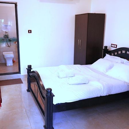 This Is It Beachfront - Rooms, Cafe & Events أرامبول المظهر الخارجي الصورة