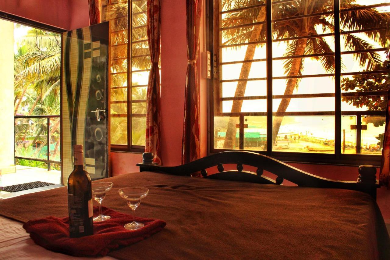 This Is It Beachfront - Rooms, Cafe & Events أرامبول المظهر الخارجي الصورة