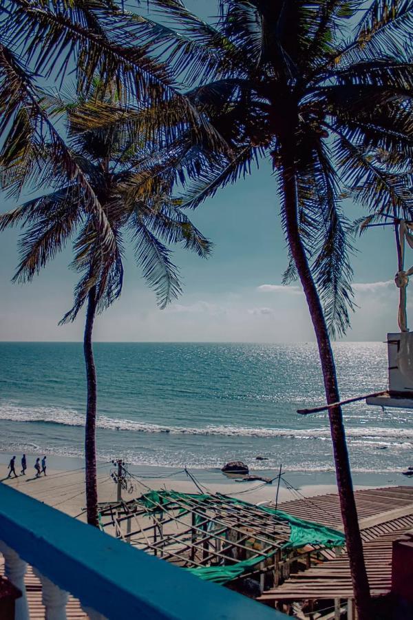 This Is It Beachfront - Rooms, Cafe & Events أرامبول المظهر الخارجي الصورة