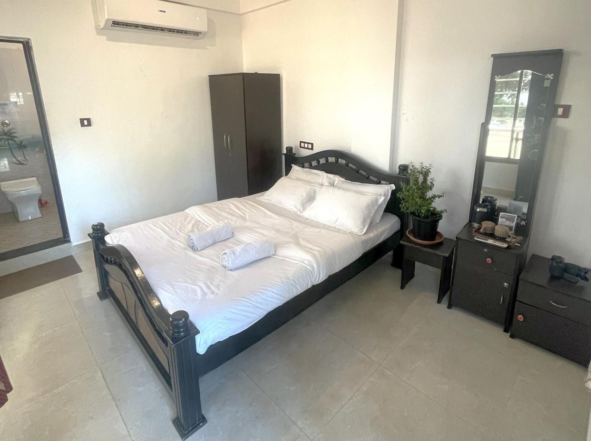 This Is It Beachfront - Rooms, Cafe & Events أرامبول المظهر الخارجي الصورة